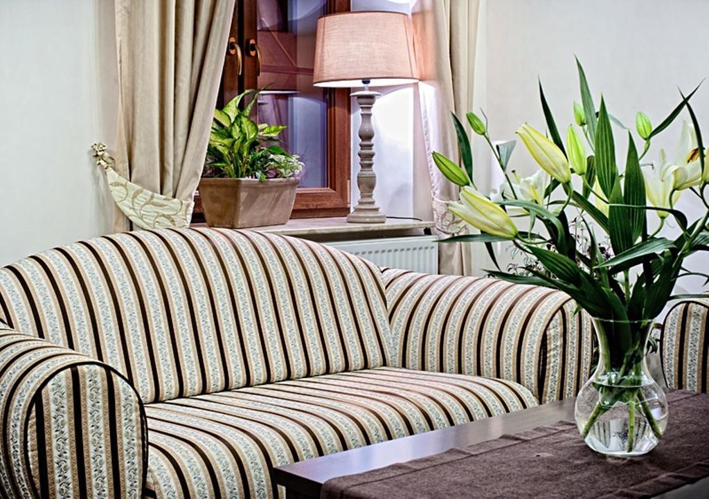 Hotel Willa Adriana ปวอตสก์ ภายนอก รูปภาพ